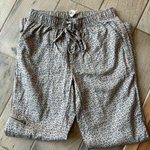 Nicole Miller Gray Animal Print Pants